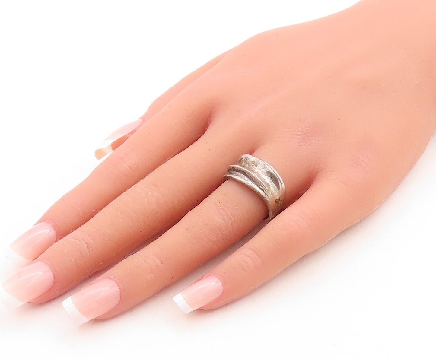 925 Sterling Silver Vintage Ring MEXICO Dark Tone Bulged Carved  Sz 7  RG31506