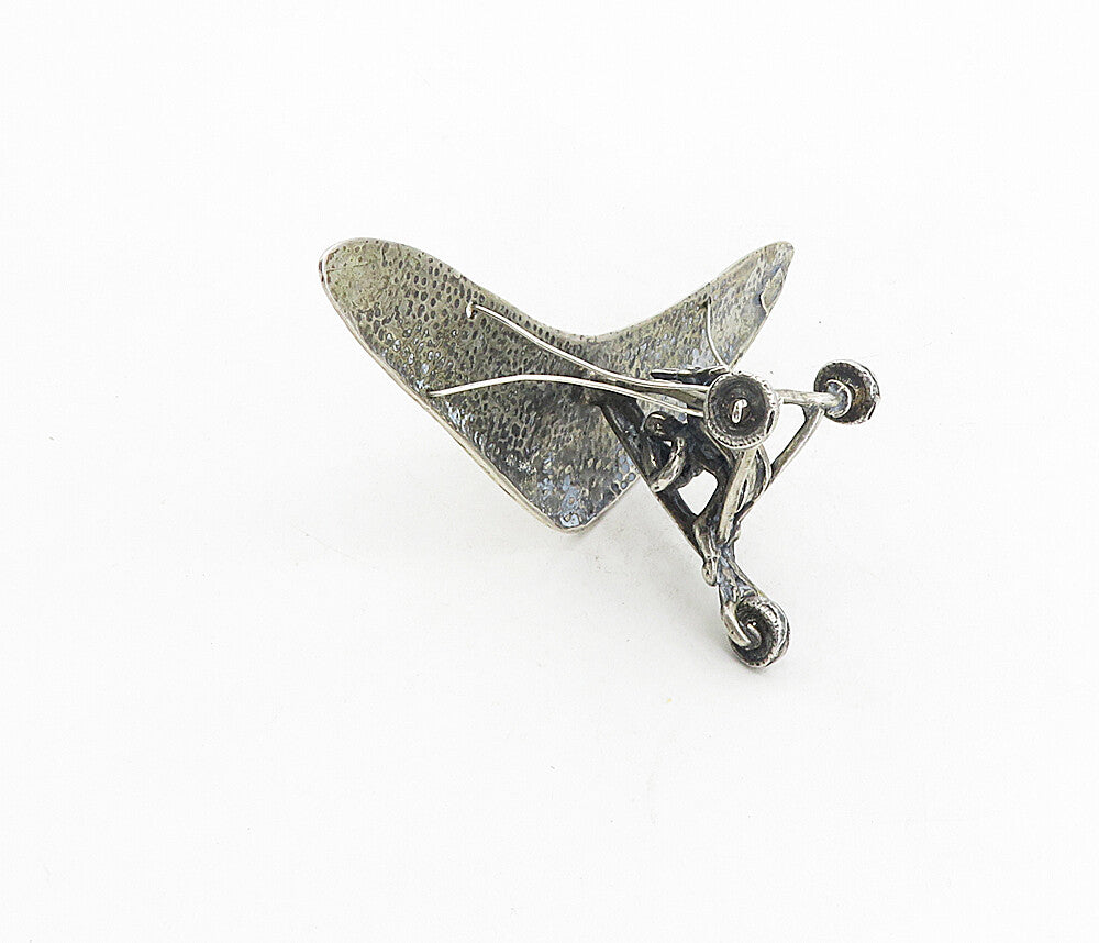 925 Sterling Silver  Vintage Dark Tone 3 Wheel Flying Trike Trinket  TR1452