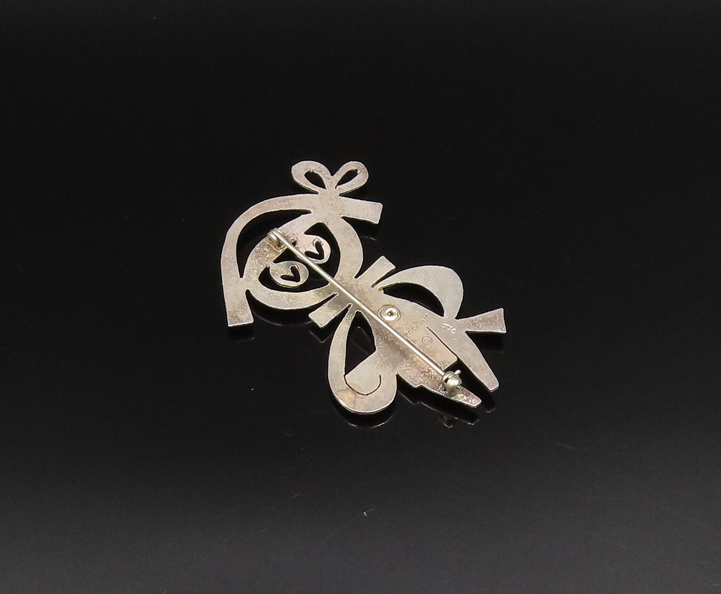 925 Silver  Vintage Two Tone Modernist Student With Apple Brooch Pin  BP9840