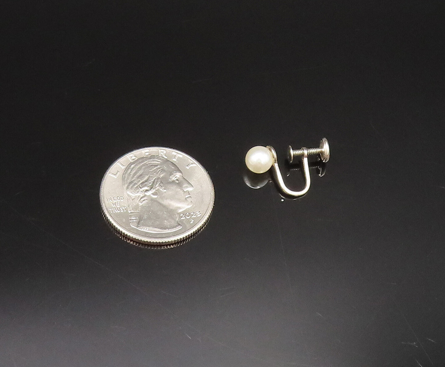 925 Sterling Silver  Vintage Fresh Water Pearls Screw Back Earrings  EG11995