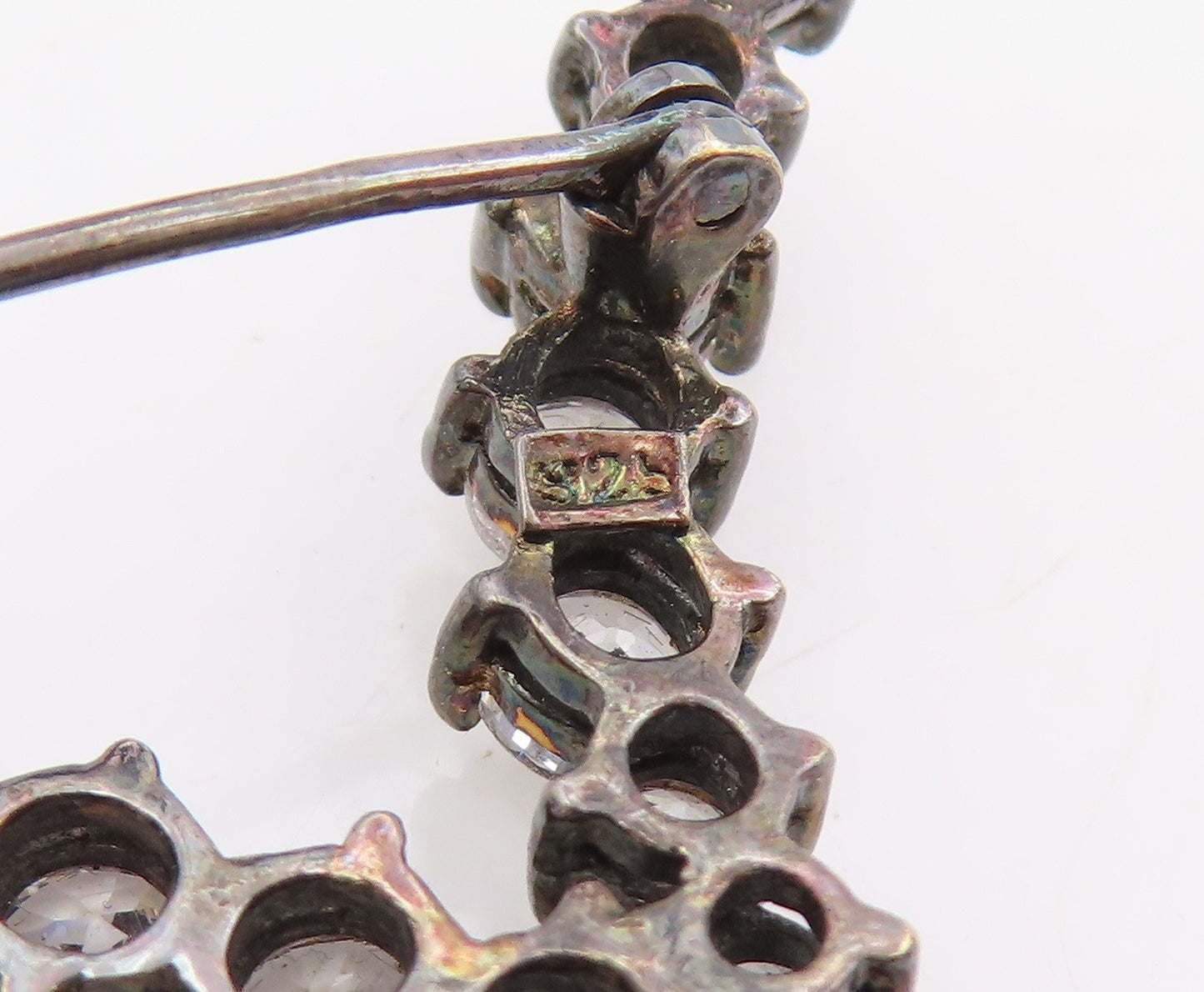 925 Sterling Silver Vintage Brooch Round CZ Letter V Initial Monogram  BP12023