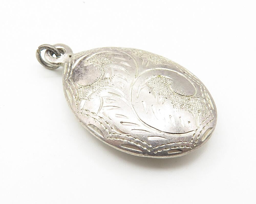 925 Sterling Silver  Vintage Floral Vine Etched Hollow Oval Pendant  PT8443