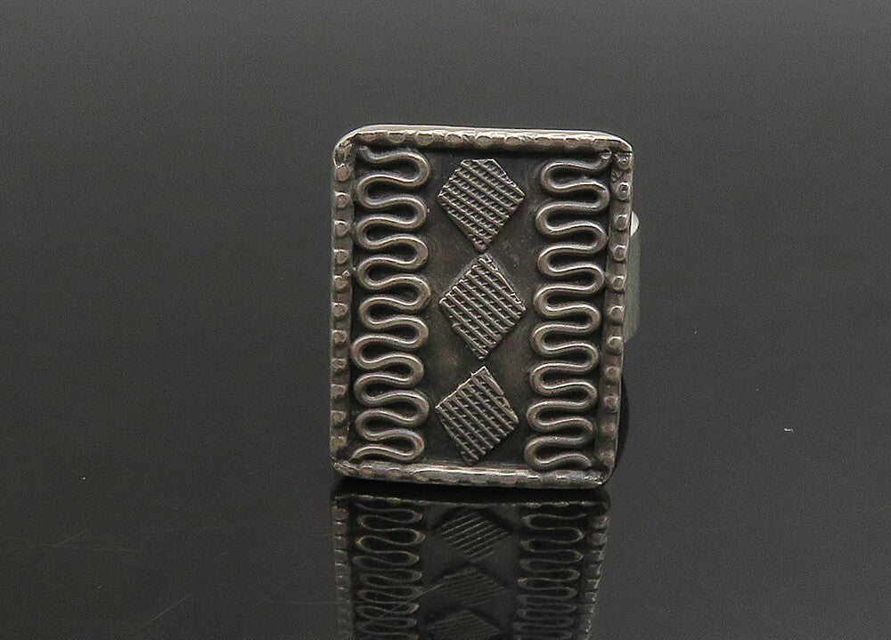 MIDDLE EAST 925 Silver   Vintage Swirl Adjustable Band Ring Sz 8.5  RG23389