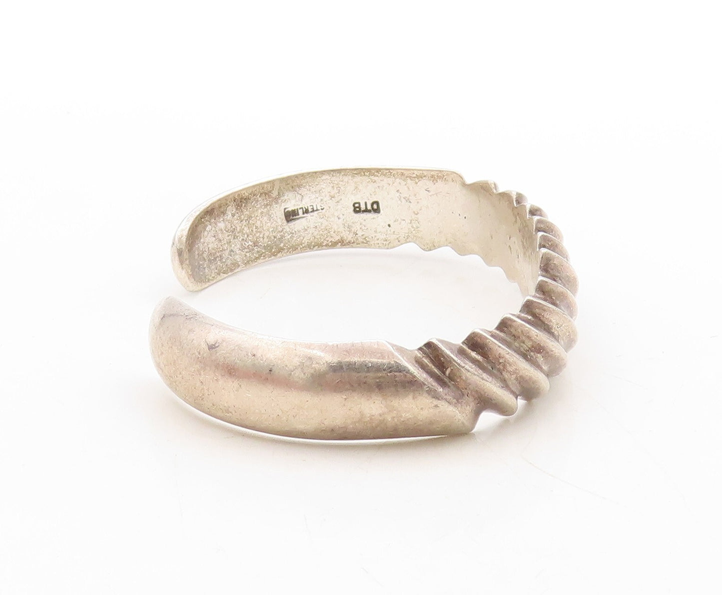 925 Sterling Silver Vintage Bracelet DTB NAVAJO Grooved Waved Cuff  BT10965