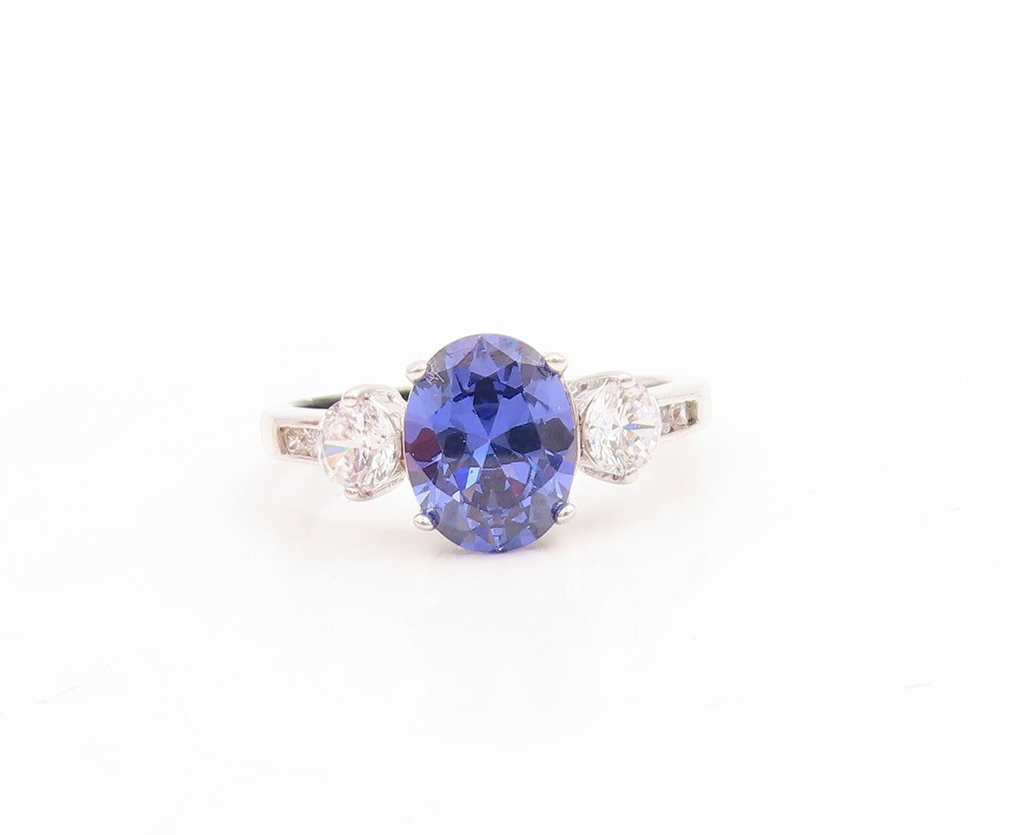 925 Sterling Silver Vintage Ring Oval Sapphire CZ Side Stones Sz 7  RG30742
