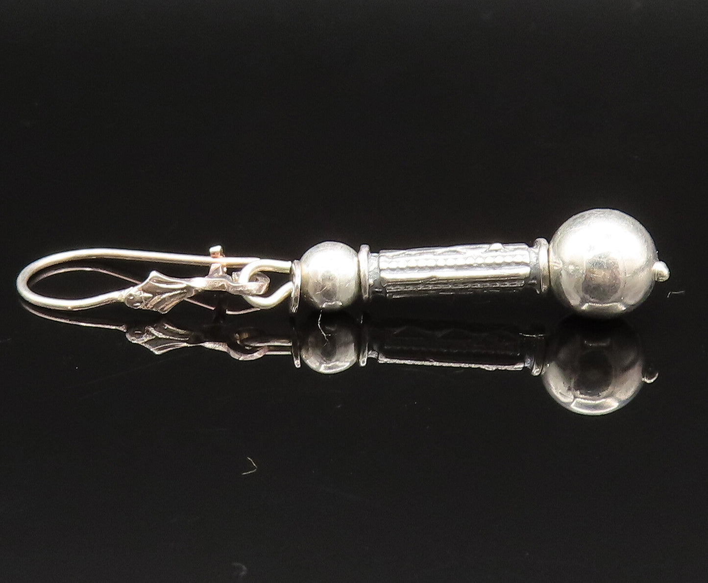 925 Sterling Silver  Vintage Love Heart Pole & Bead Ball Earrings  EG11861