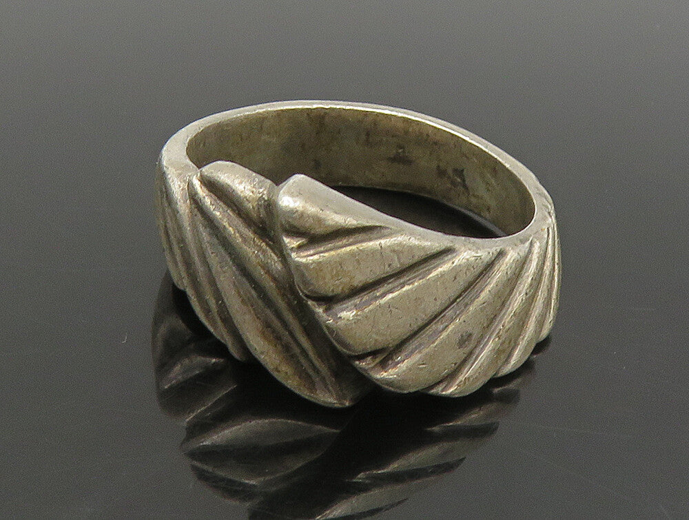 925 Sterling Silver  Vintage Leaf Motif Bypass Band Ring Sz 6  RG23952