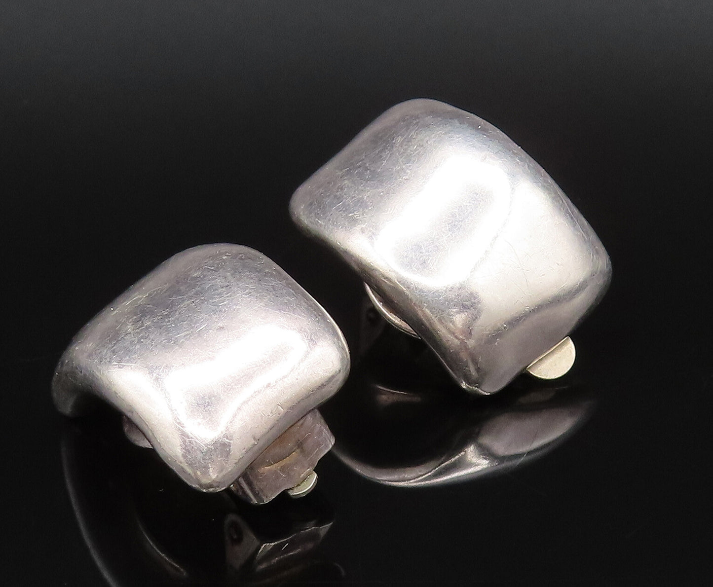 BATAMI 925 Silver  Vintage Minimalist Curved Clip Back Earrings  EG12290