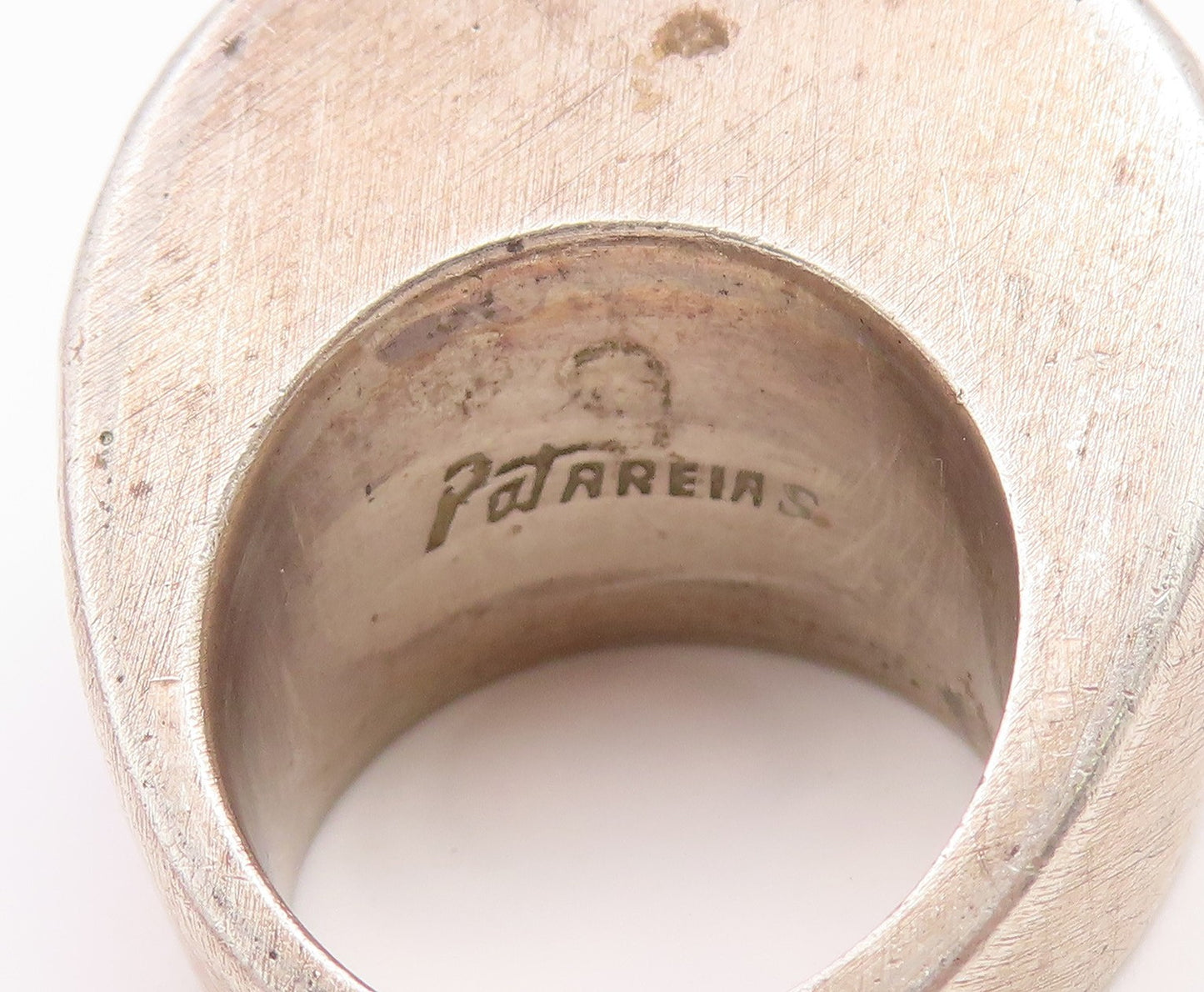 925 Sterling Silver Vintage Ring PAT ARIEAS Solid Hammered Dome  Sz 6  RG36712