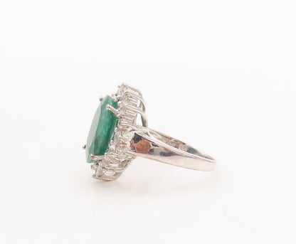 925 Sterling Silver Vintage Ring Large Green Emerald Halo Topaz  Sz 7  RG29165