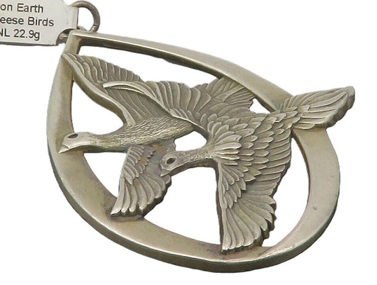 WALLACE 925 Sterling Silver  Vintage Peace On Earth Doves Pendant  PT9601