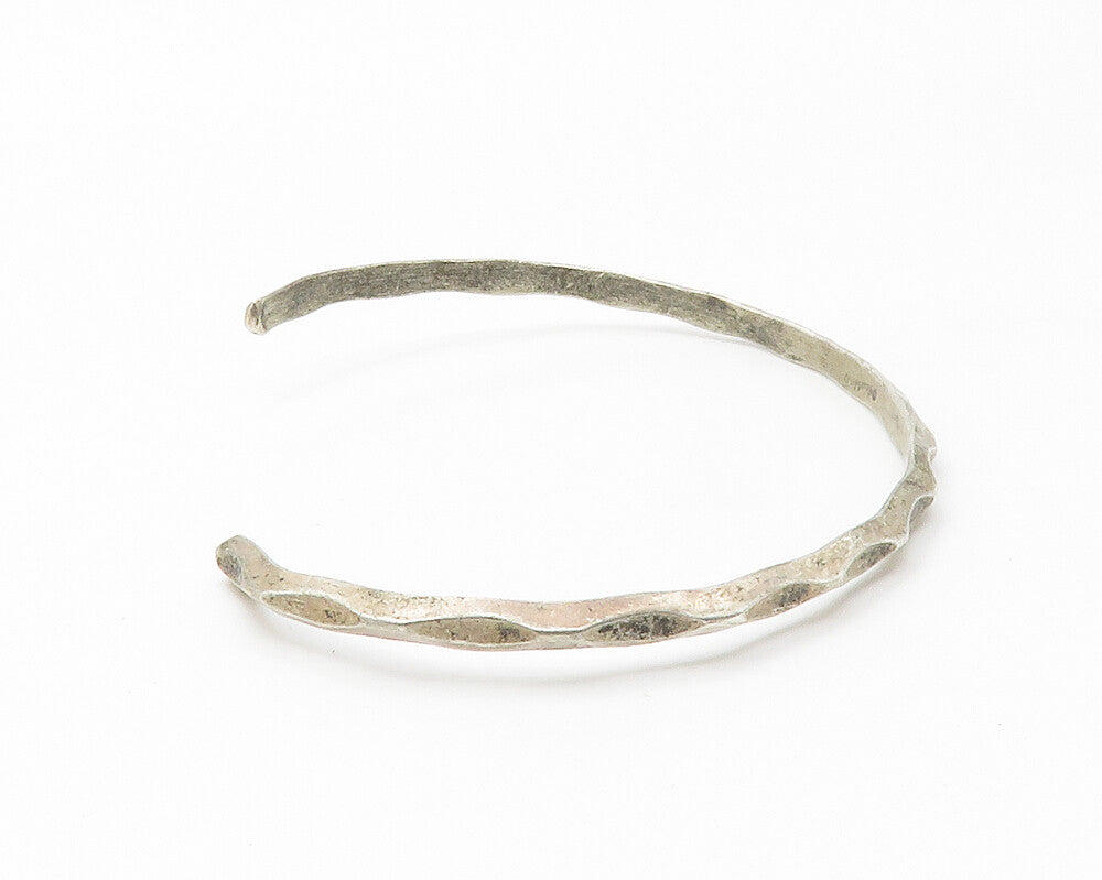 NAVAJO 925 Sterling Silver  Vintage Petite Wavy Detail Cuff Bracelet  BT5619