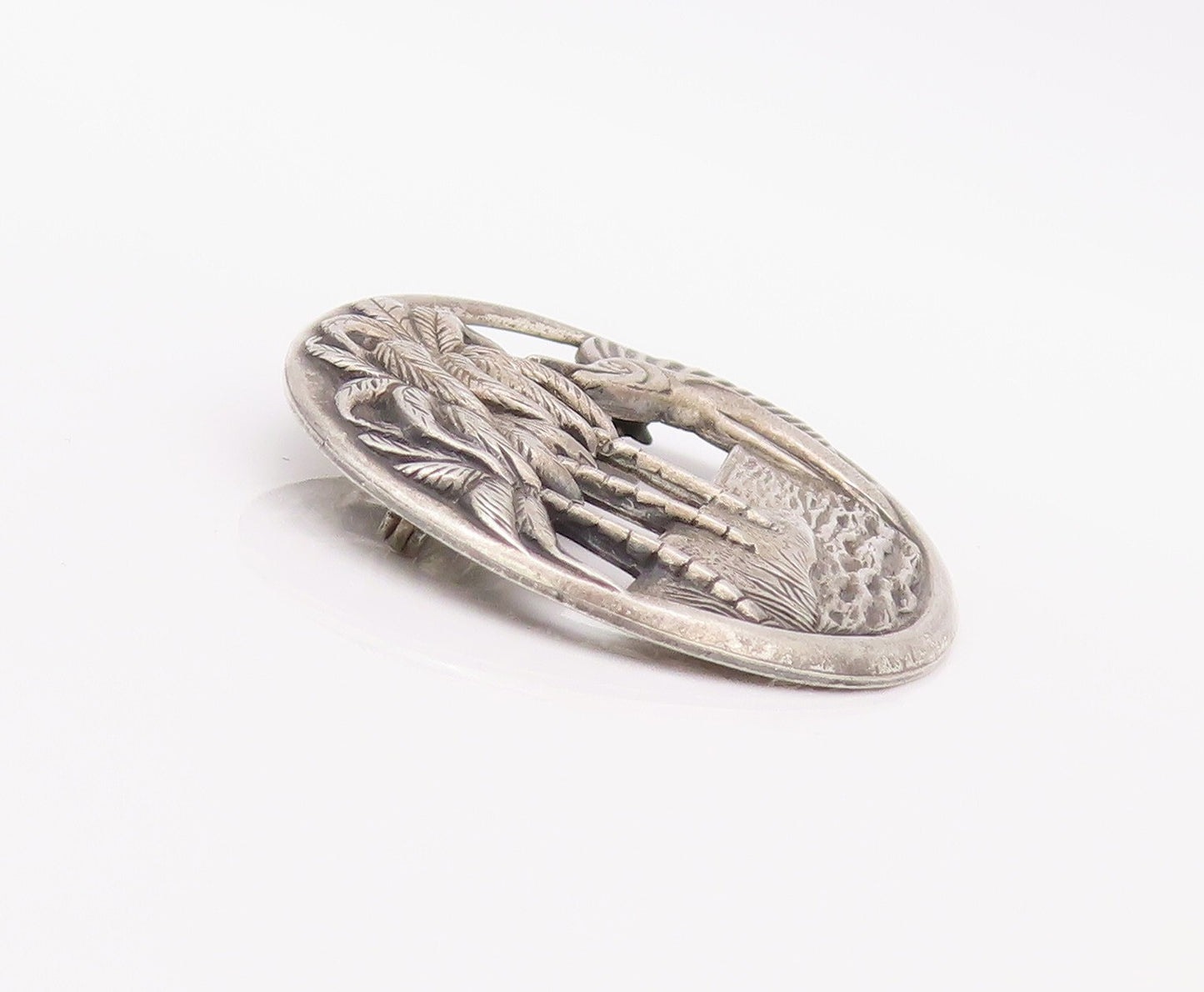 925 Sterling Silver Vintage Brooch Pin Solid Cutout Fish Beach Landscape BP11193