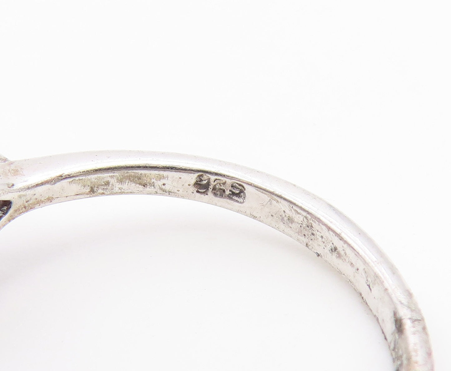 925 Sterling Silver Vintage Ring Elegant Three Stone Amethyst Band Sz 7 RG36815