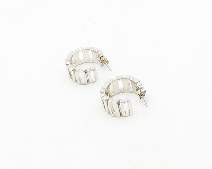 GUESS 925 Sterling Silver  Vintage Shiny Open Design JHoop Earrings  EG9699