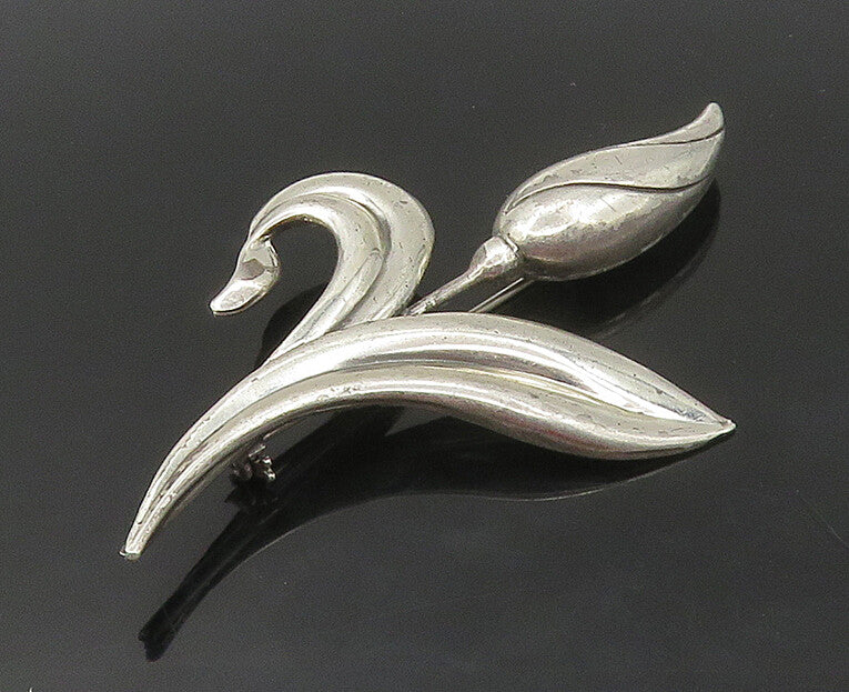 GKCO 925 Sterling Silver  Vintage Single Flower Motif Brooch Pin  BP6751