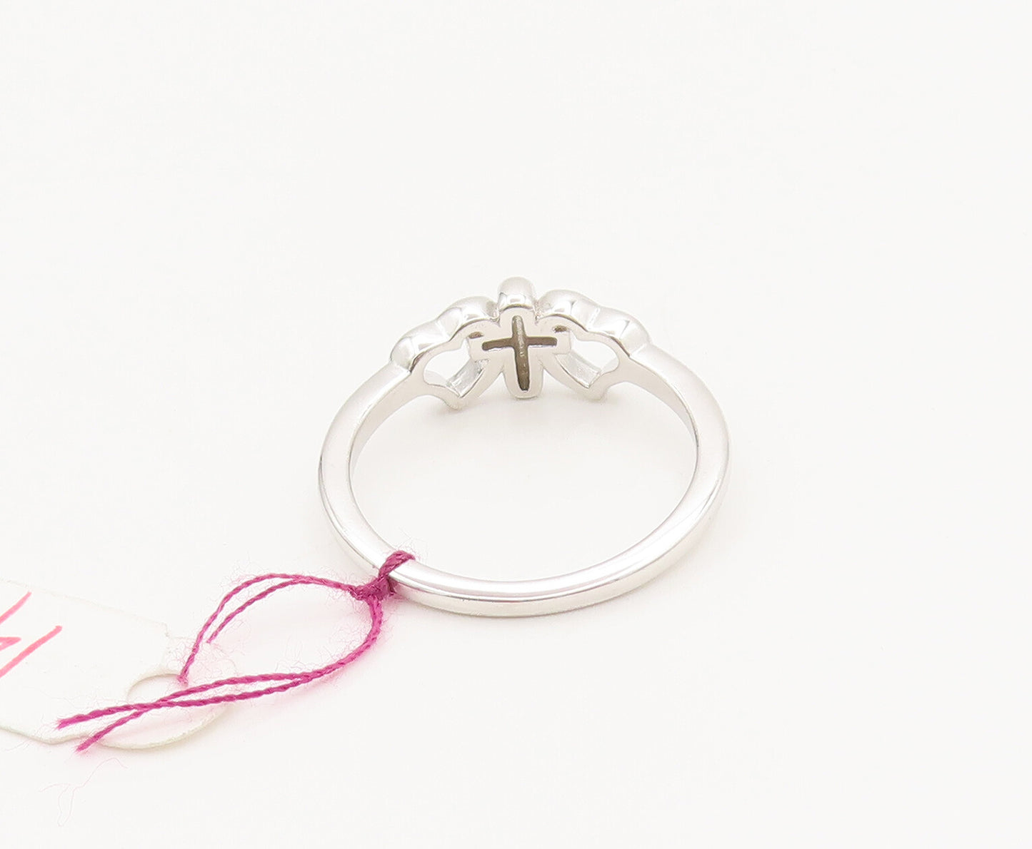 925 Sterling Silver  Vintage Cutout Cross Between 2 Hearts Ring Sz 8  RG26907