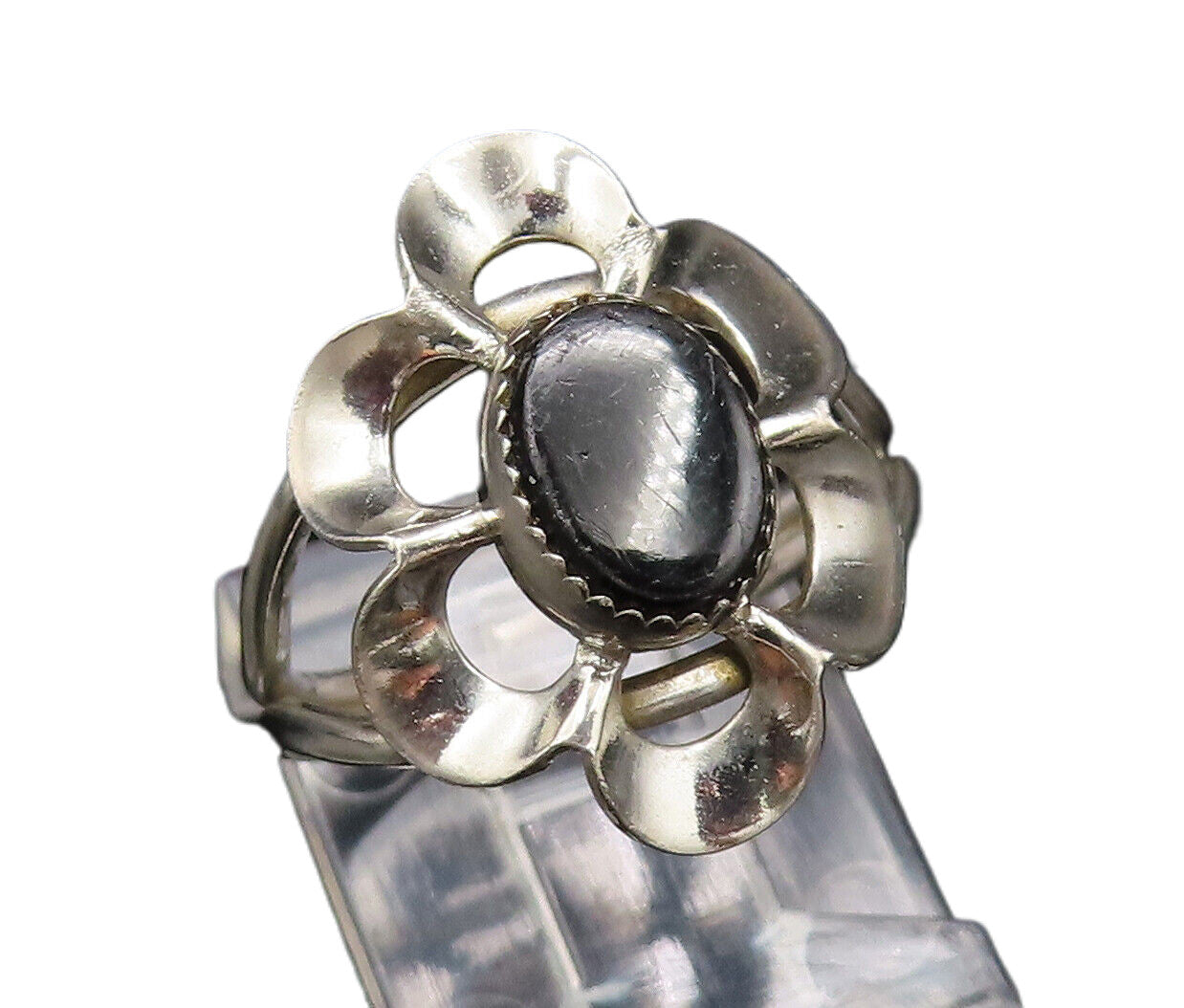 925 Sterling Silver  Vintage Open Floral Pedals Black Onyx Ring Sz 6  RG25746