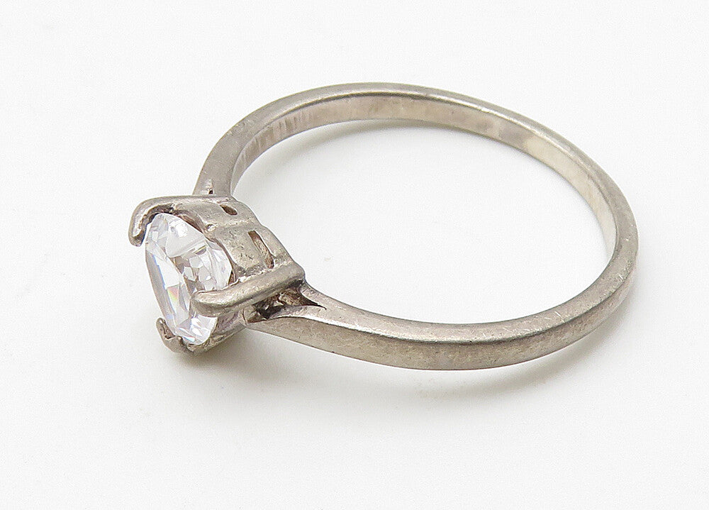 925 Sterling Silver  Vintage Cubic Zirconia Heart Solitaire Ring Sz 8  RG10437