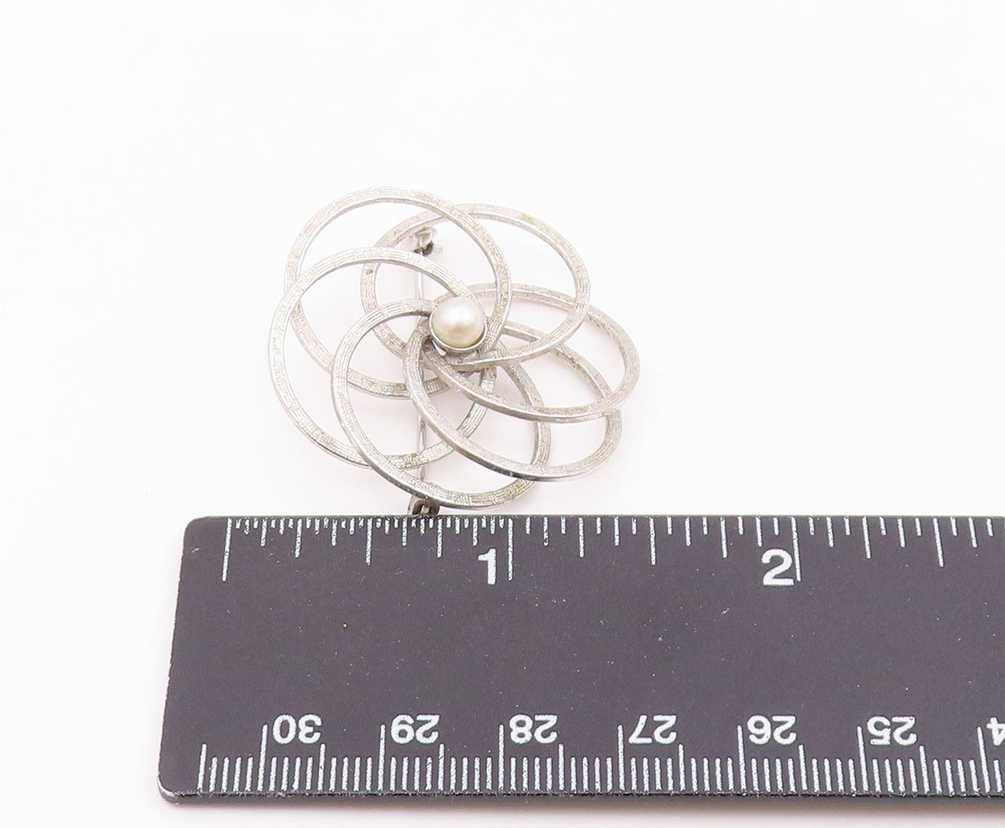 SKL 925 Sterling Silver  Vintage Freshwater Pearl Floral Brooch Pin  BP8348