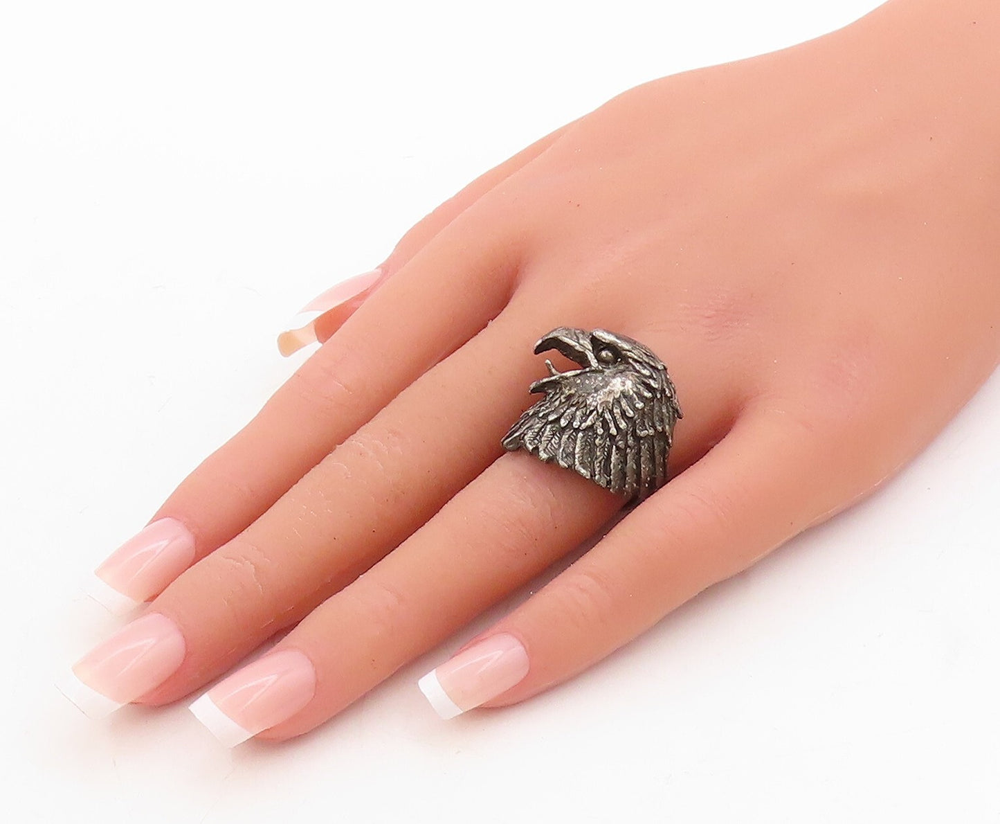 925 Sterling Silver Vintage Ring G & S Dark Tone Carved Eagle  Sz 7.5  RG31651