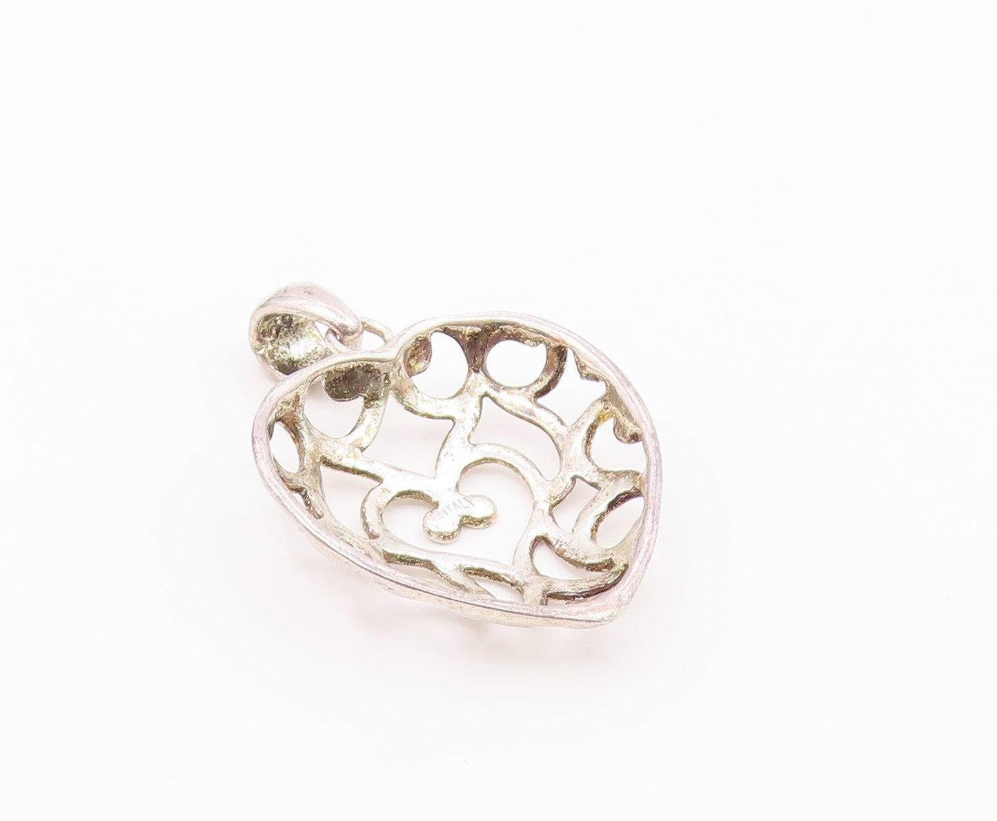 925 Sterling Silver  Vintage Swirl Cutout Love Heart Dome Pendant  PT19664