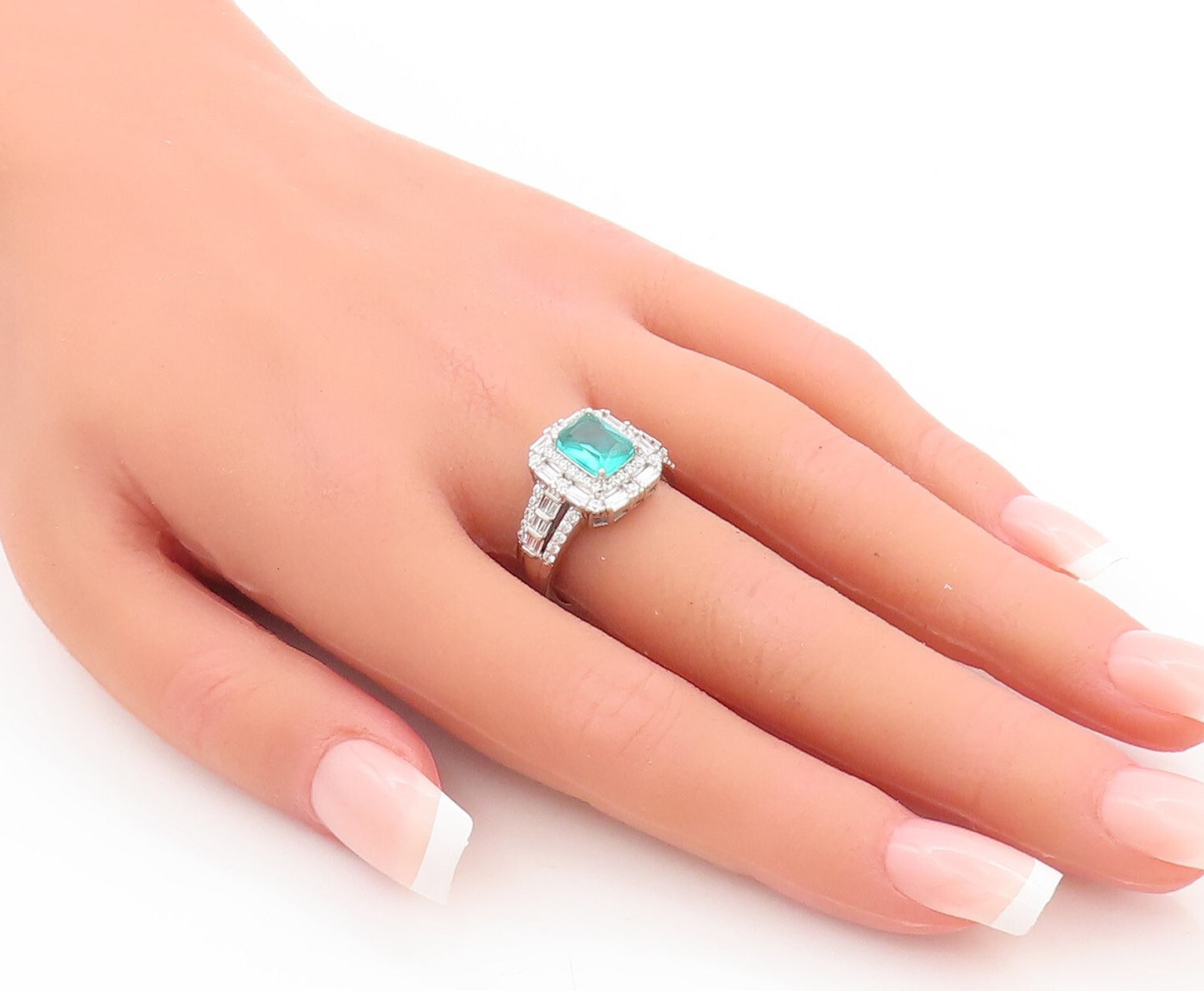 925 Sterling Silver Vintage Ring Rectangle Cut Aquamarine & CZ   Sz 7  RG29019
