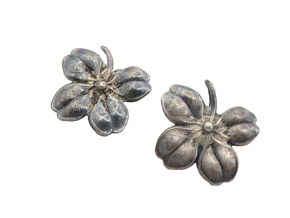 925 Sterling Silver  Vintage Oxidized Flower Motif Non Pierce Earrings  EG4548