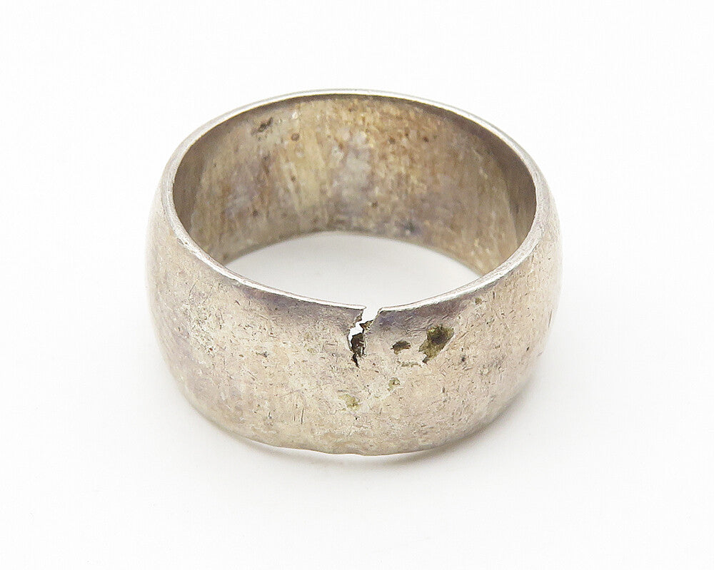 925 Sterling Silver  Vintage Dark Tone CTR Etched Band Ring Sz 7  RG10607