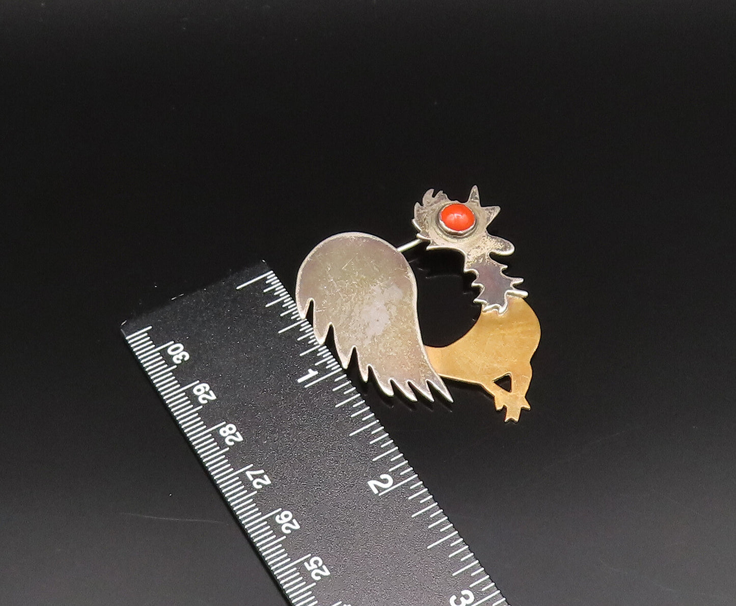 925 Sterling Silver Vintage Two Tone Bird With Carnelian Eye Brooch Pin BP9586