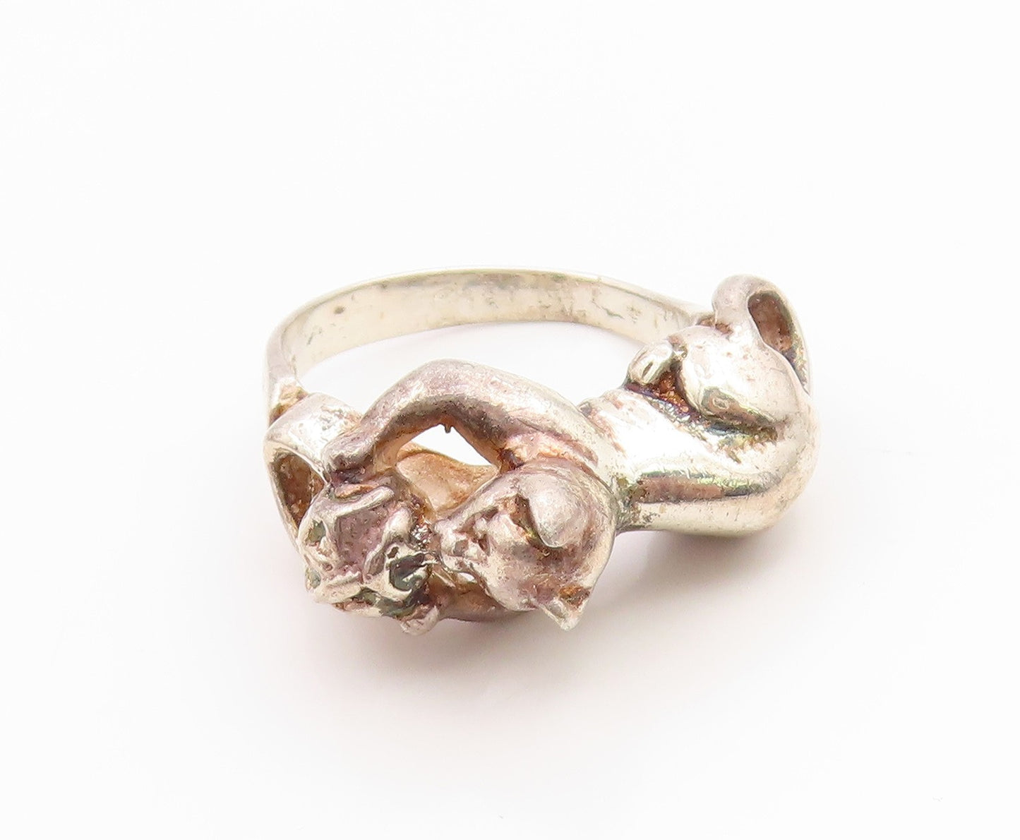 925 Sterling Silver Vintage Ring Modernist Playing Cat Motif Band  Sz 9  RG36099