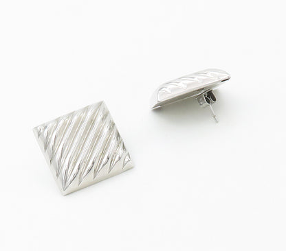 BEAU 925 Sterling Silver  Vintage Shiny Fluted Square Drop Earrings  EG8595