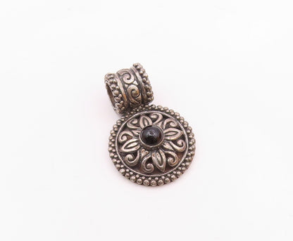 925 Sterling Silver  Vintage Floral Scroll Black Onyx Beaded Pendant  PT20305