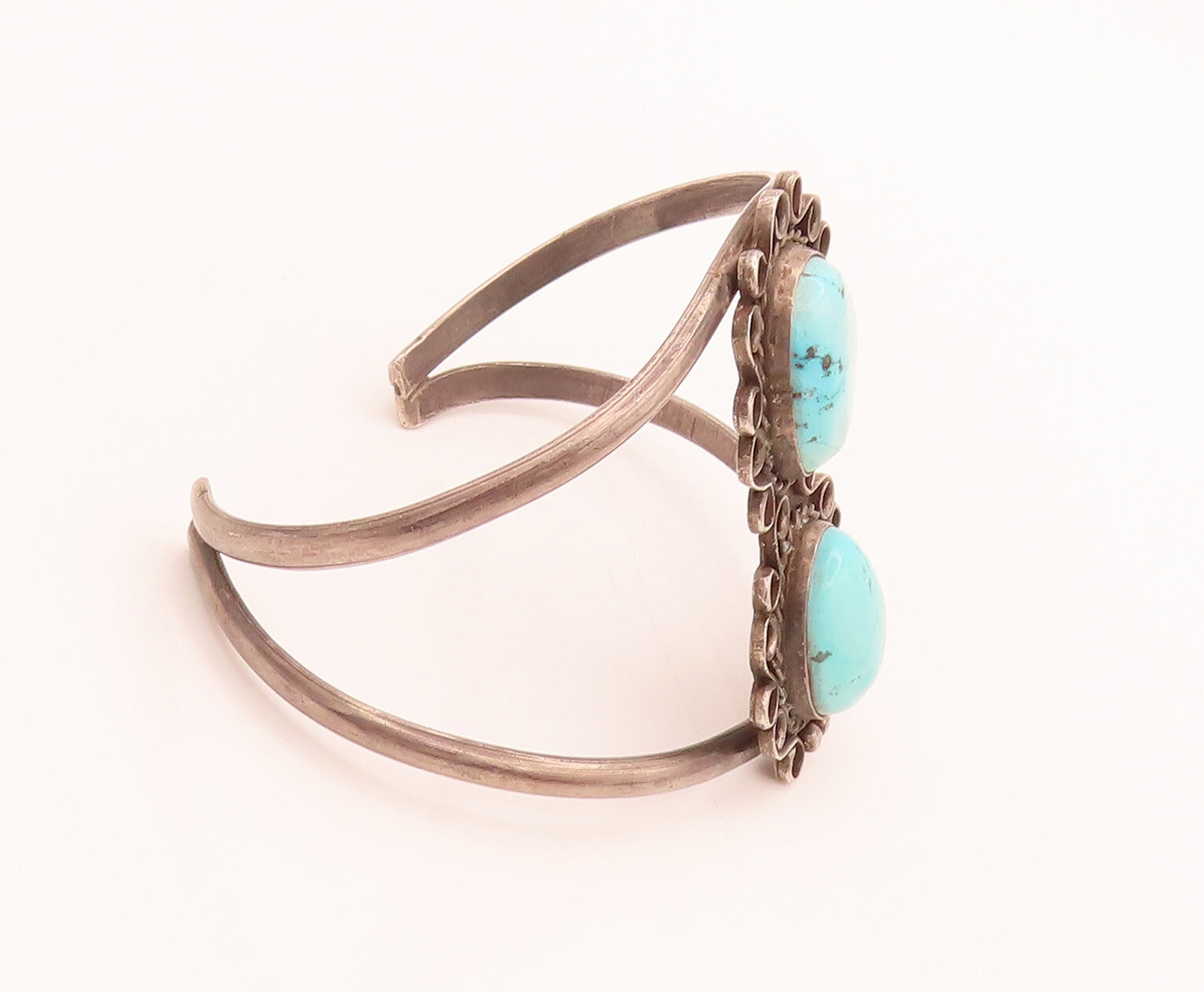 925 Silver Vintage Southwestern 2 Turquoise Halo Swirly Bracelet BT10054