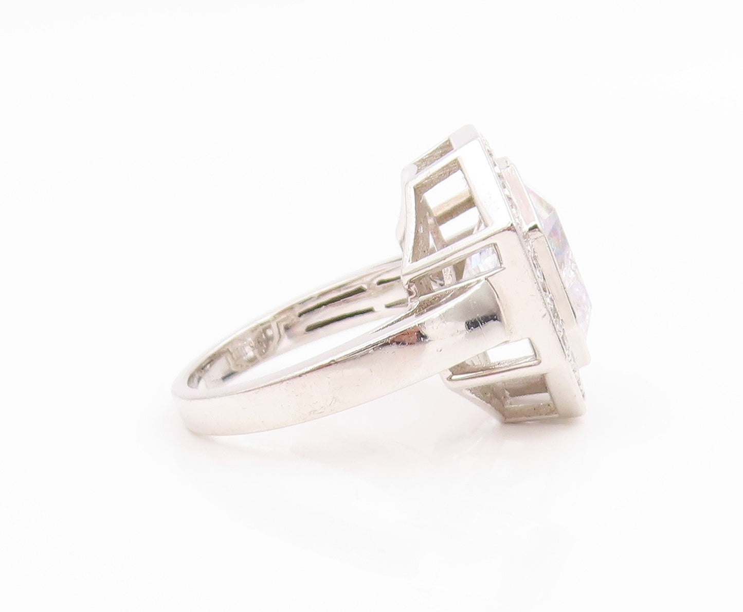 925 Sterling Silver Vintage Ring CZ Halo Geometric Octagon Band  Sz 7  RG35769