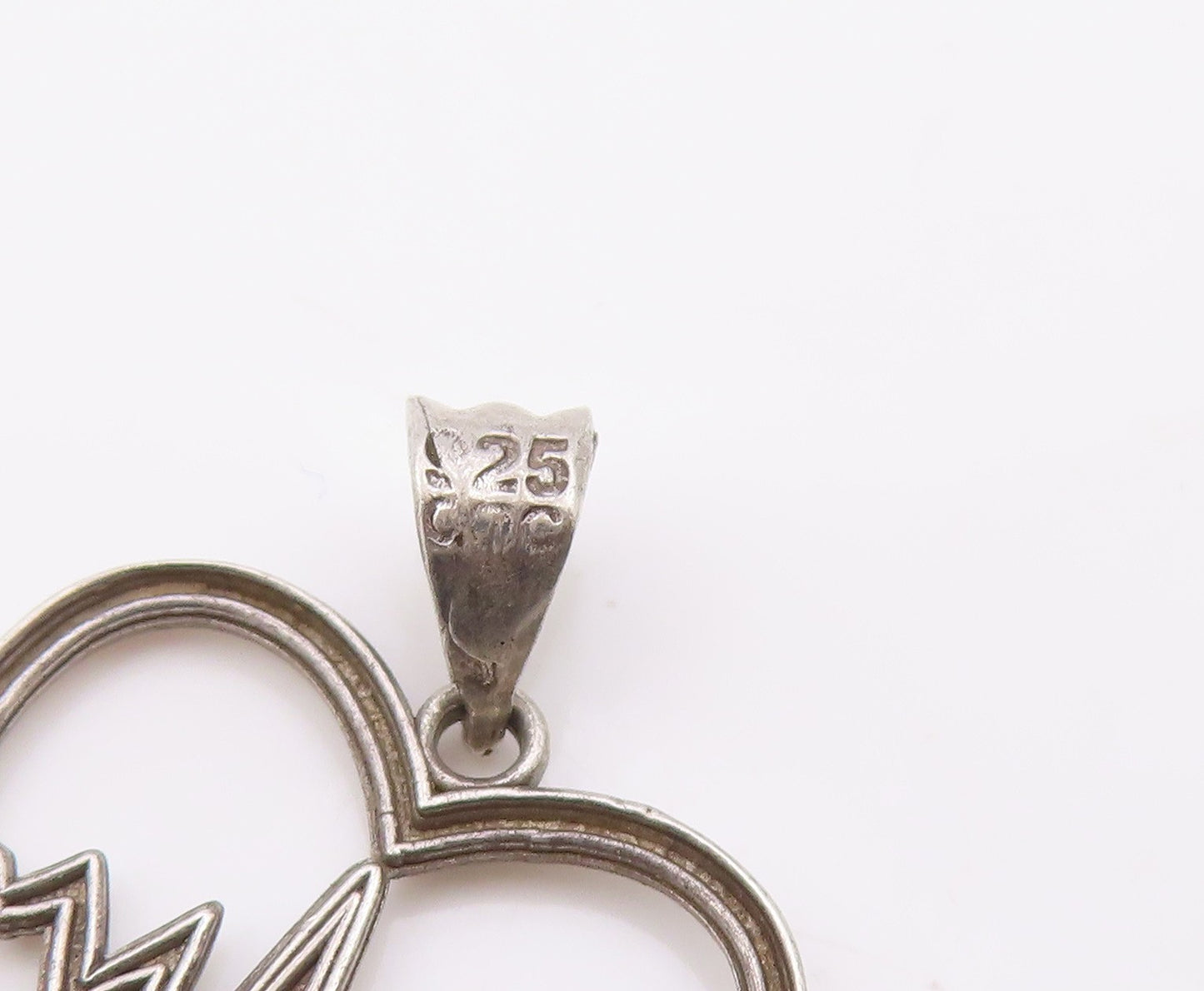 925 Sterling Silver Vintage Pendant Lifeline Pulse Open Love Heart Charm PT26311