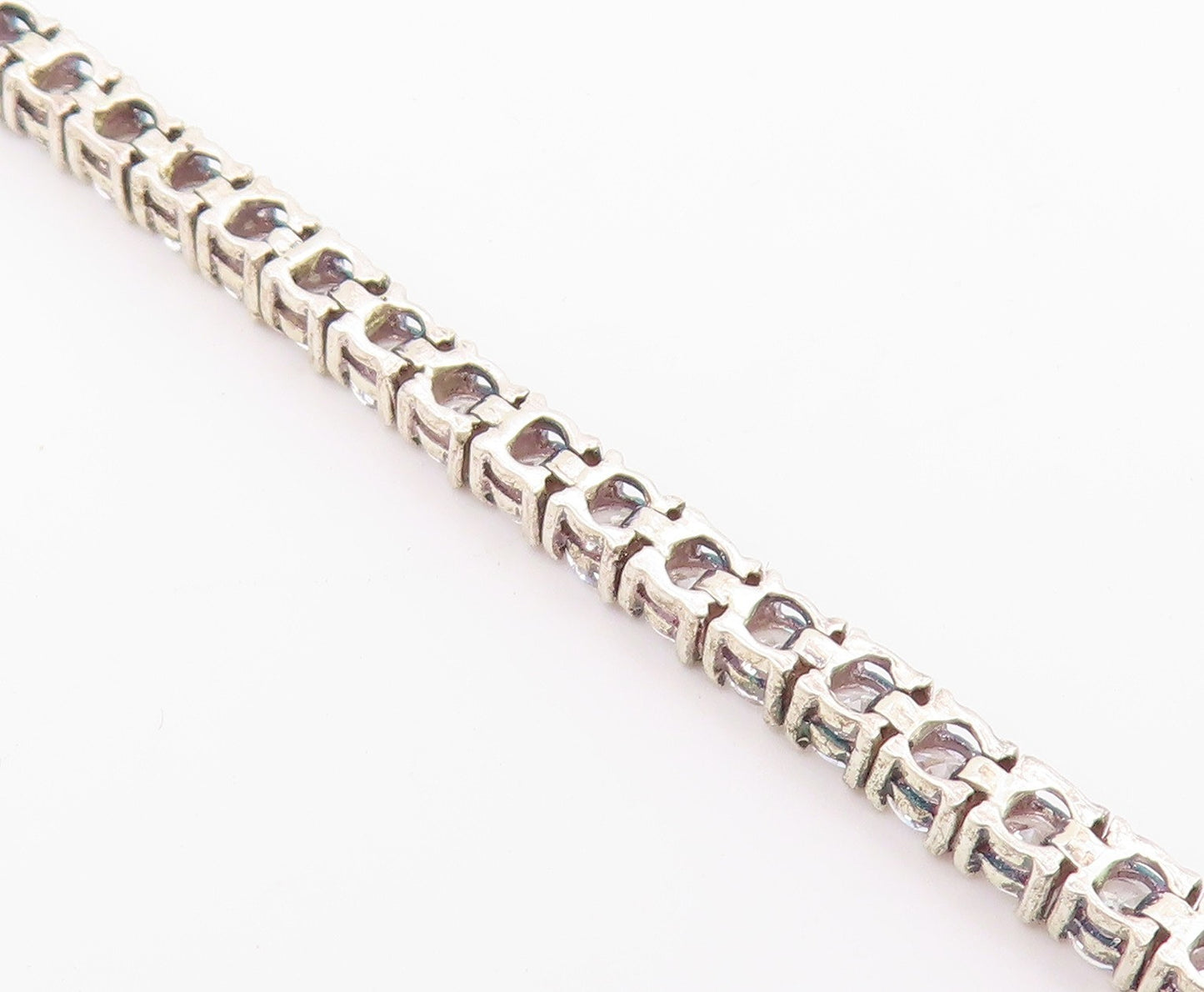 925 Sterling Silver  Prong Set Shiny Cubic Zirconia Tennis Bracelet  BT6415