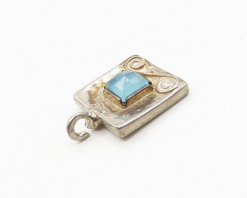925 Sterling Silver  Vintage Chalcedony Swirl Detail Square Pendant  PT14370