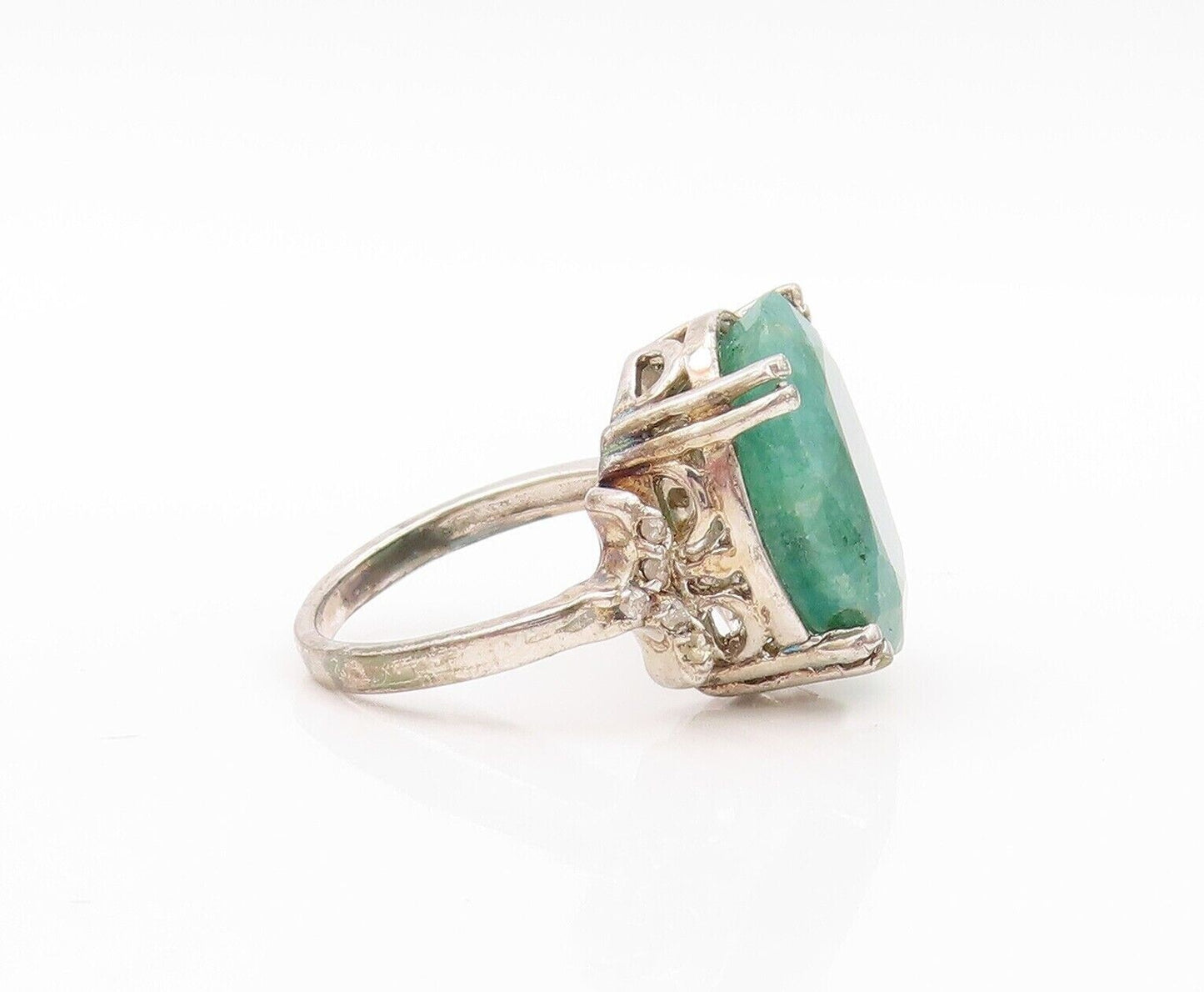 925 Sterling Silver Vintage Ring Diamonds Oval Cut Green Gemstone  Sz 8  RG30208
