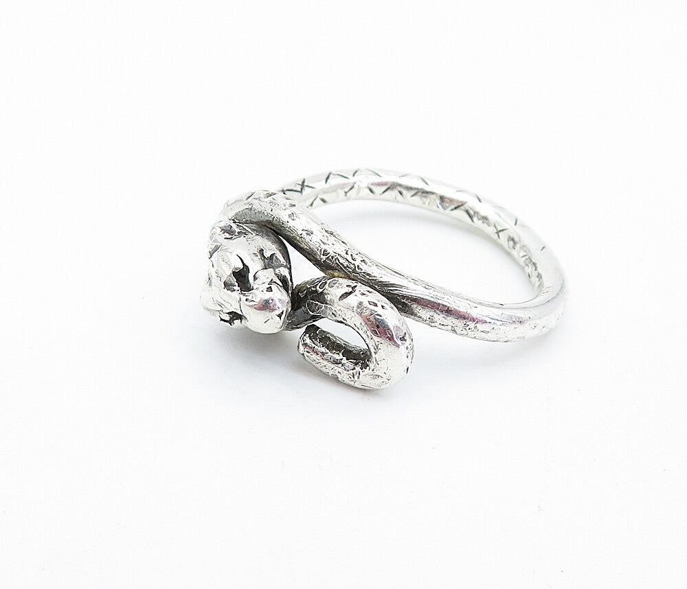 925 Sterling Silver Vintage Snake Head & Tail Motif Band Ring Sz 8 RG3649