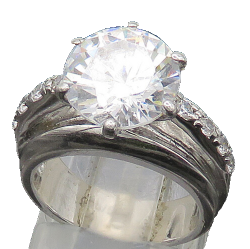 925 Sterling Silver  Vintage Sparkling Cubic Zirconia Band Ring Sz 5  RG21605