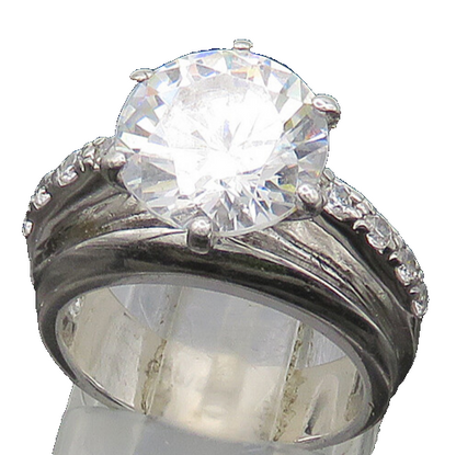 925 Sterling Silver  Vintage Sparkling Cubic Zirconia Band Ring Sz 5  RG21605