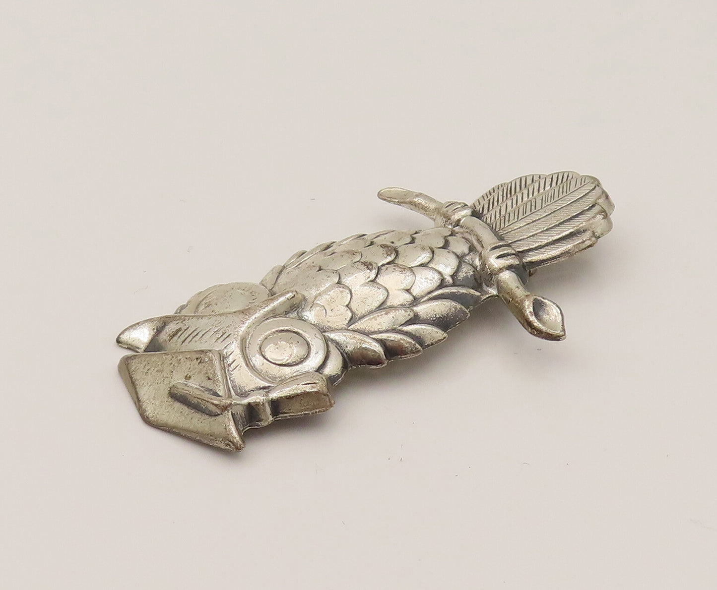 BEAU 925 Silver  Vintage Carved Standing Owl On Branch Brooch Pin  BP10219