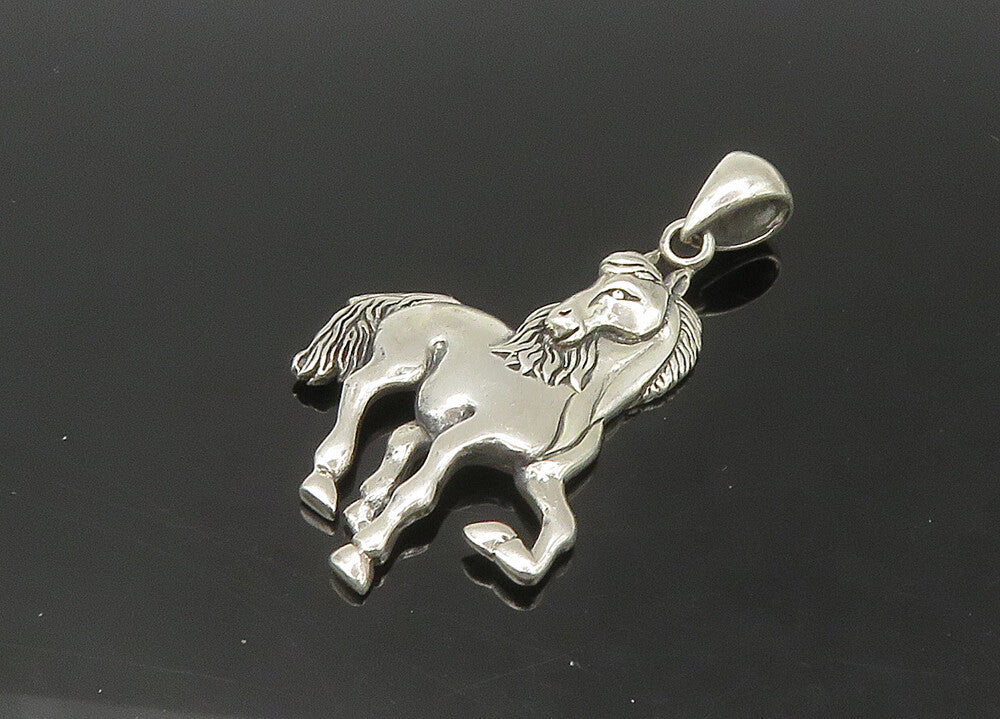 925 Sterling Silver  Vintage Galloping Horse Animal Motif Pendant  PT18299