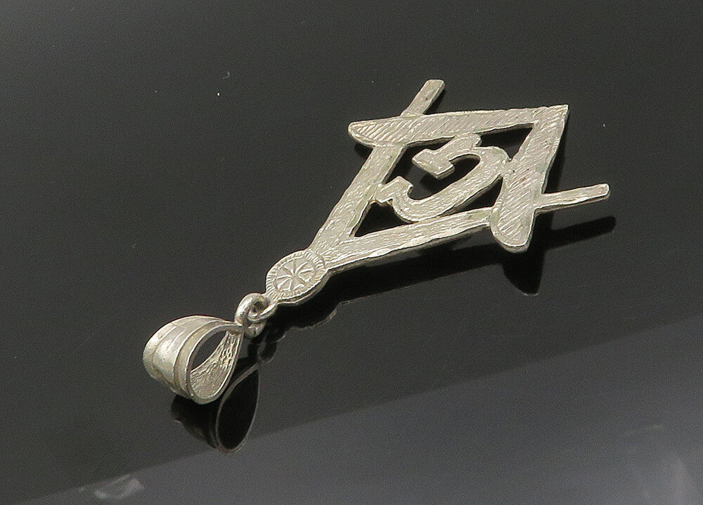925 Sterling Silver  Vintage Diamond Cut Detail Freemason Pendant  PT16586