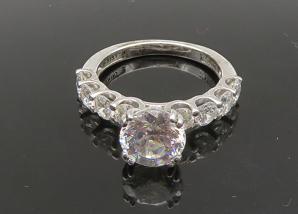 925 Sterling Silver  Vintage Shiny Cubic Zirconia Solitaire Ring Sz 7  RG22940