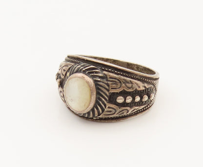 925 Silver  Vintage Bead & Carved Detail Mother Of Pearl Ring Sz 9.5  RG26394