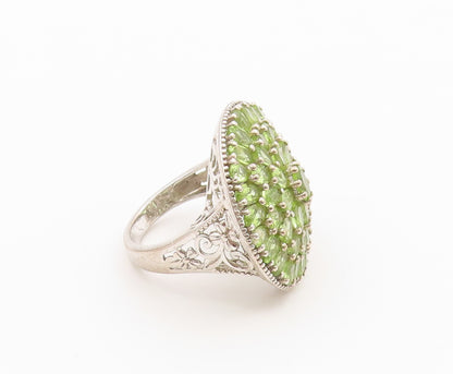 925 Sterling Silver Vintage Ring Elegant Peridot Cluster Band  Sz 11  RG36639