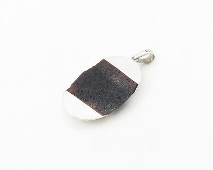 925 Sterling Silver  Vintage Dark Stone Shiny Hammered Detail Pendant  PT14376