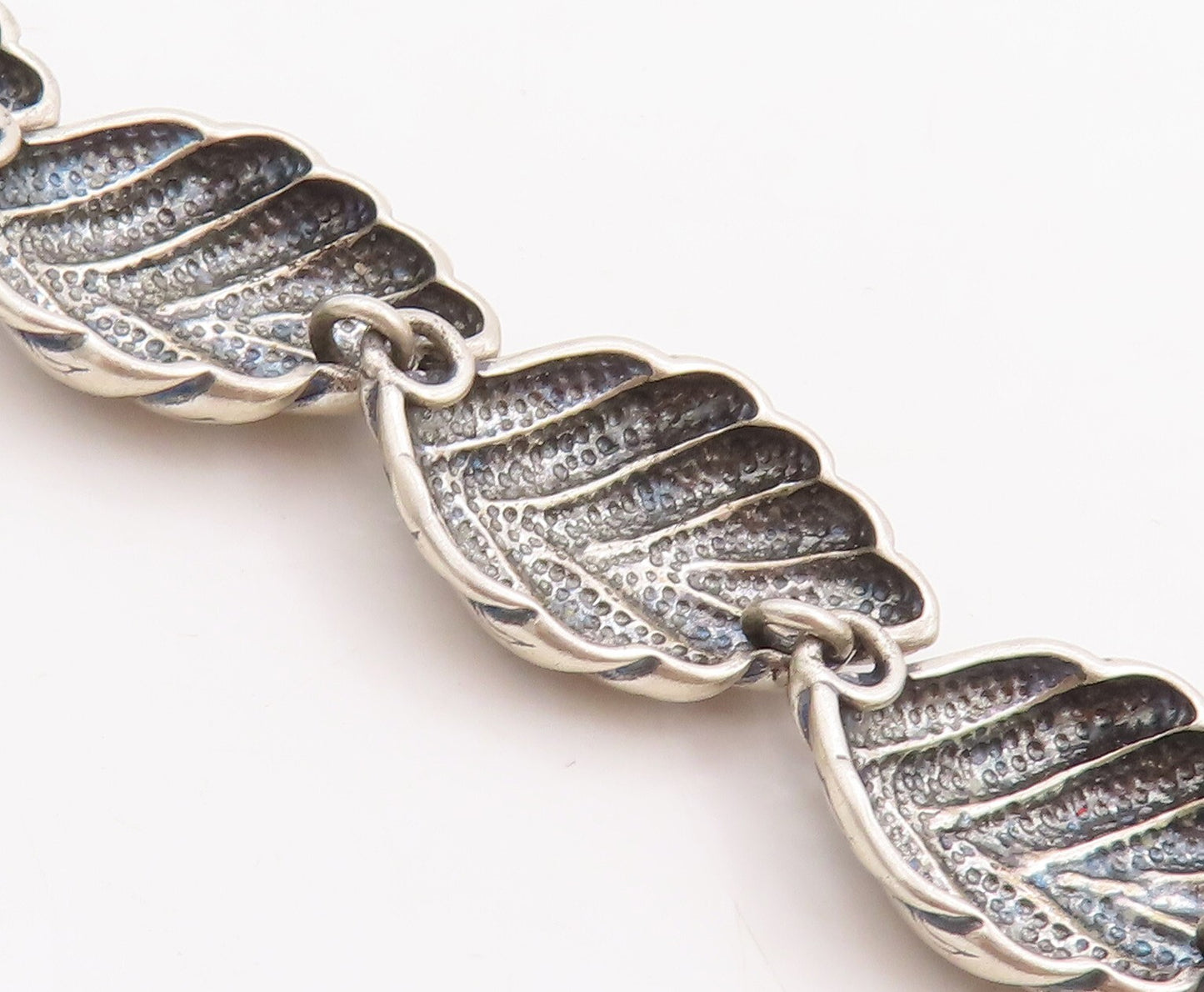 925 Sterling Silver Vintage Bracelet Solid Domed Carved Leaved Linked  BT10681